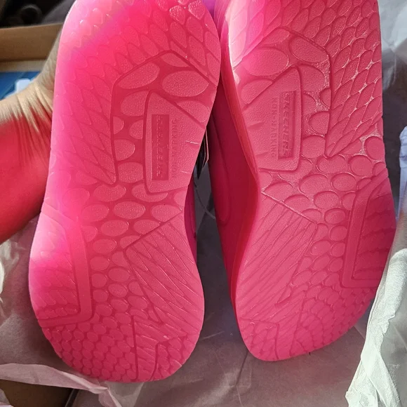 Sporto Women's Pink Sneakers - Picture 3 of 4